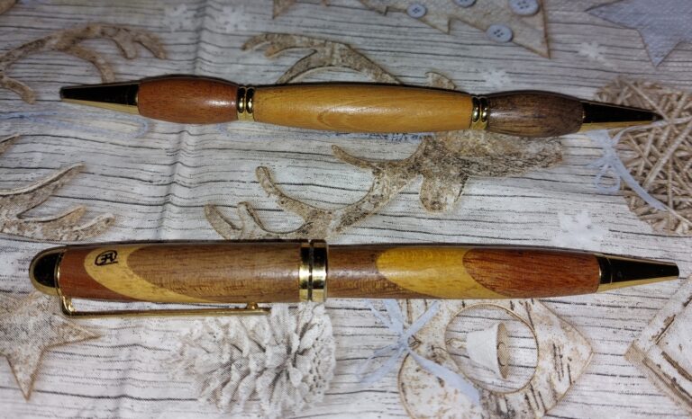 Stylo à bille en bois